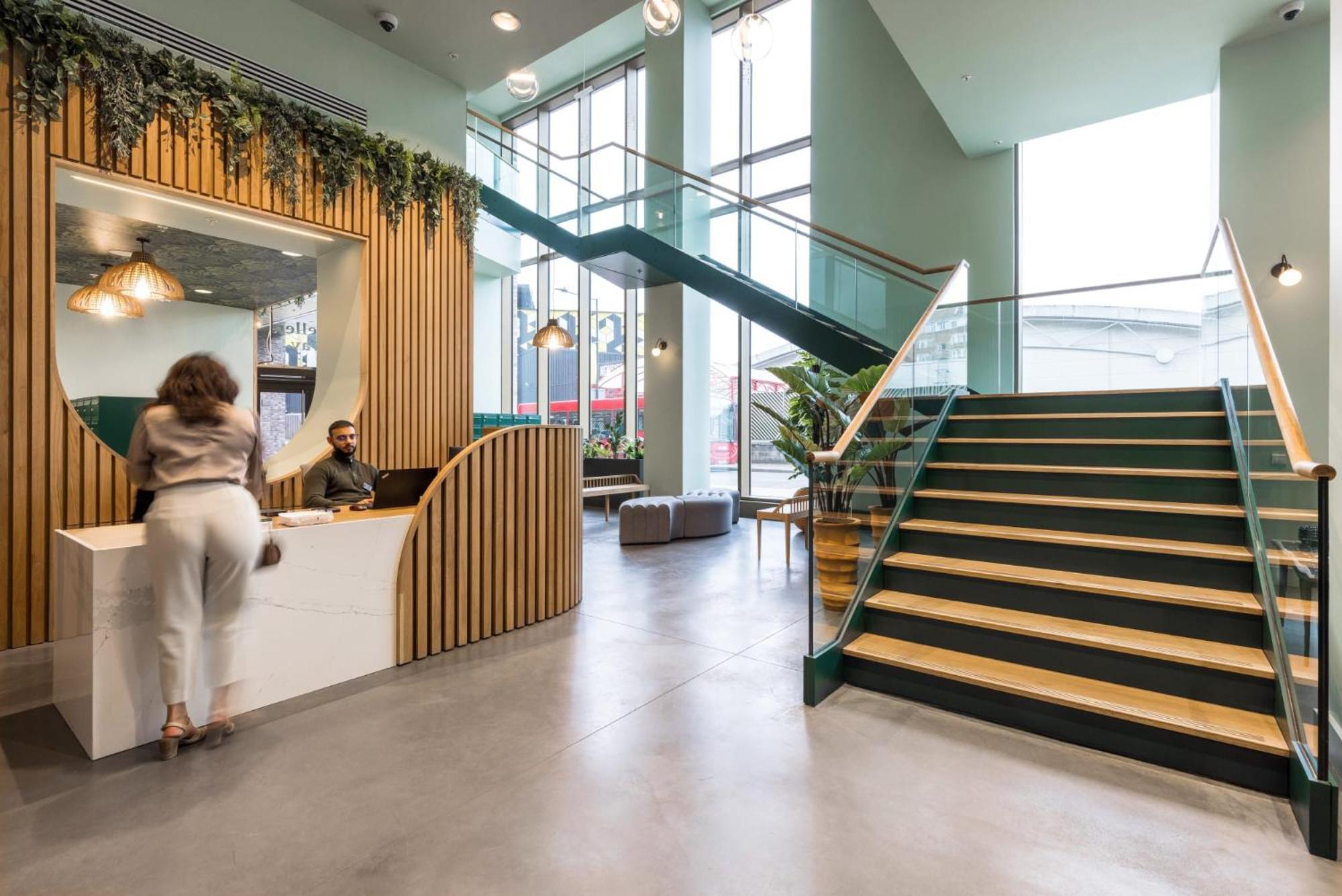 Botanical-Inspired Apartments At Repton Gardens Right In The Heart Of Wembley Park ロンドン エクステリア 写真
