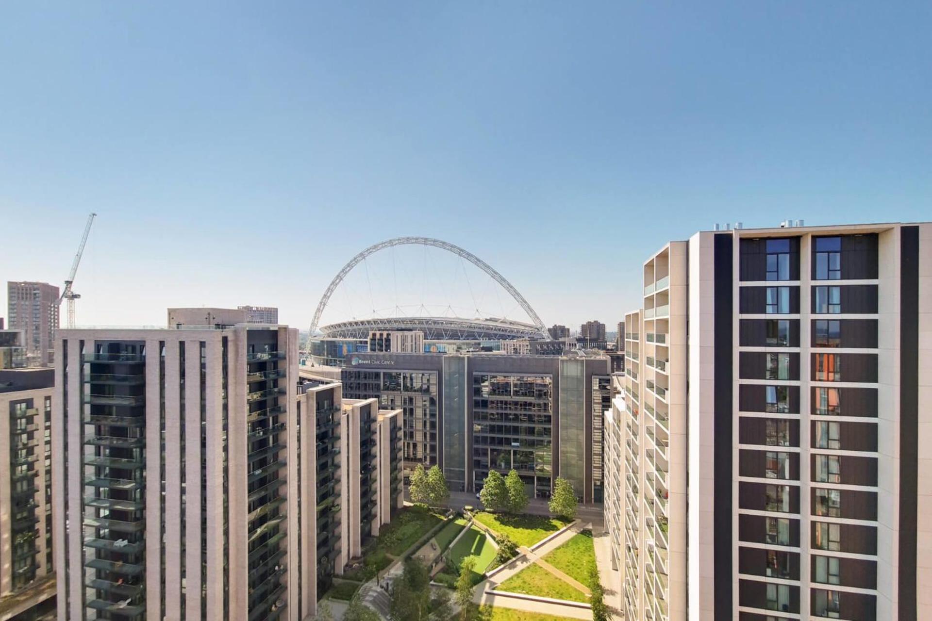 Botanical-Inspired Apartments At Repton Gardens Right In The Heart Of Wembley Park ロンドン エクステリア 写真