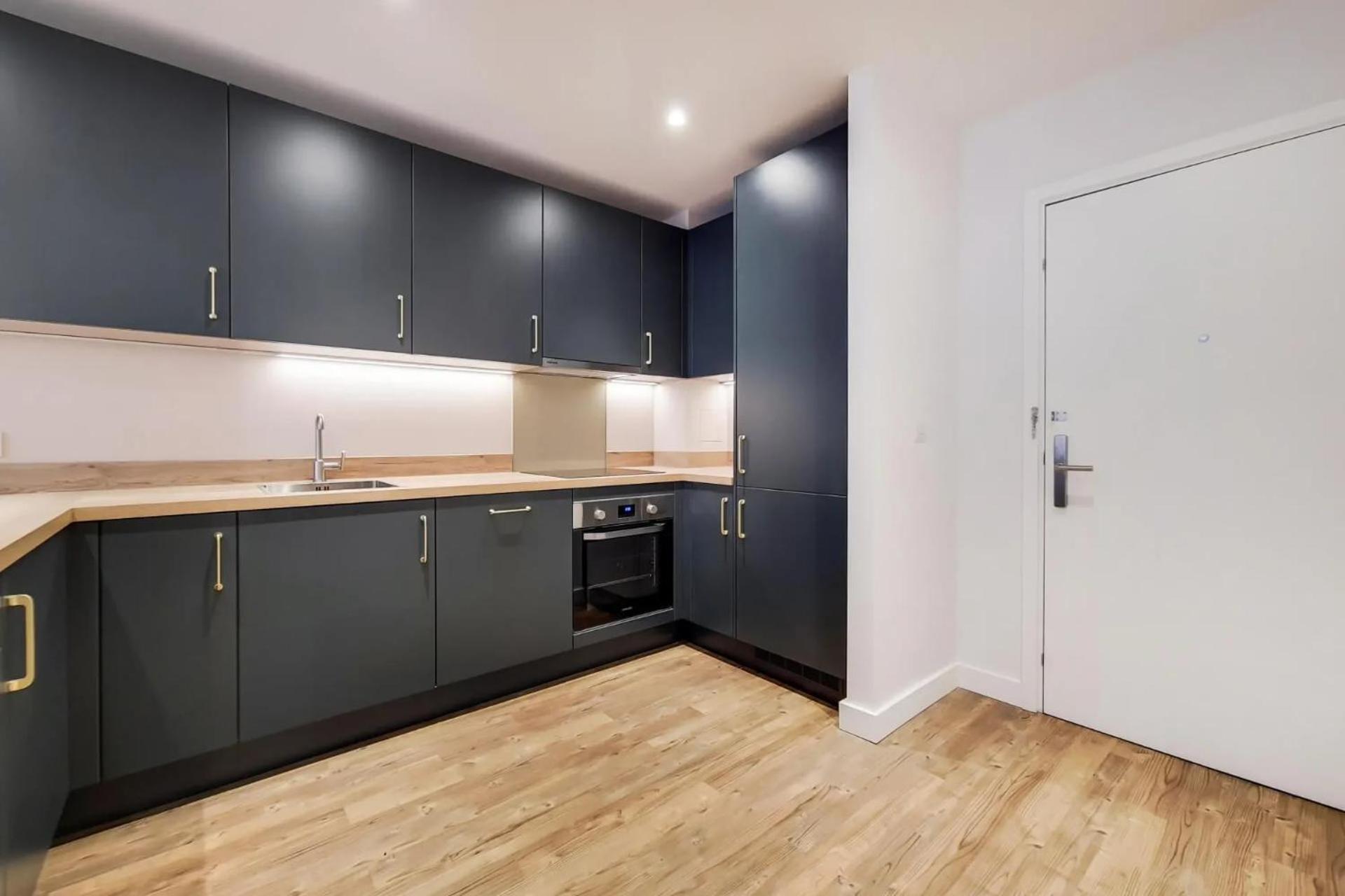 Botanical-Inspired Apartments At Repton Gardens Right In The Heart Of Wembley Park ロンドン エクステリア 写真
