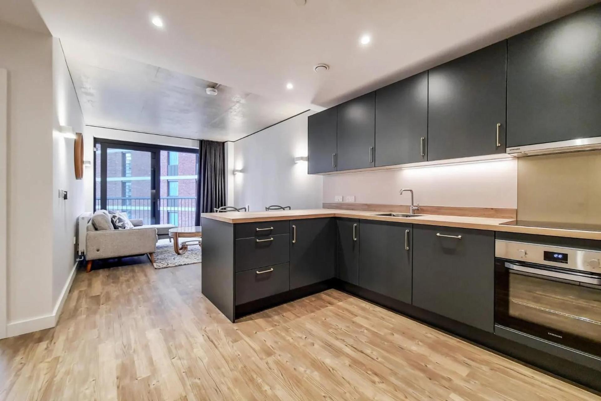 Botanical-Inspired Apartments At Repton Gardens Right In The Heart Of Wembley Park ロンドン エクステリア 写真
