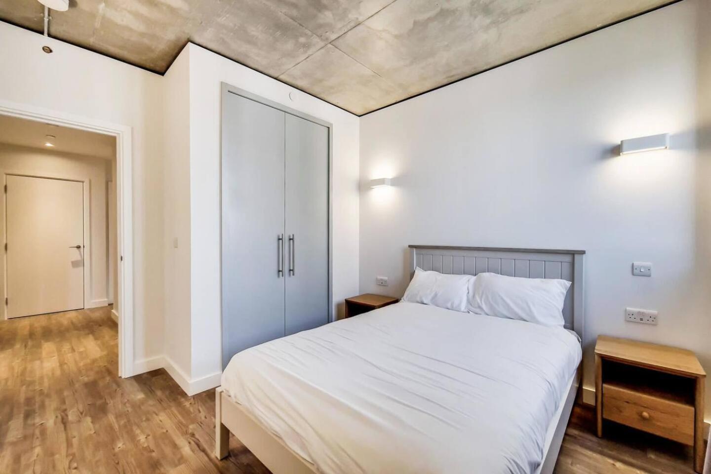 Botanical-Inspired Apartments At Repton Gardens Right In The Heart Of Wembley Park ロンドン エクステリア 写真