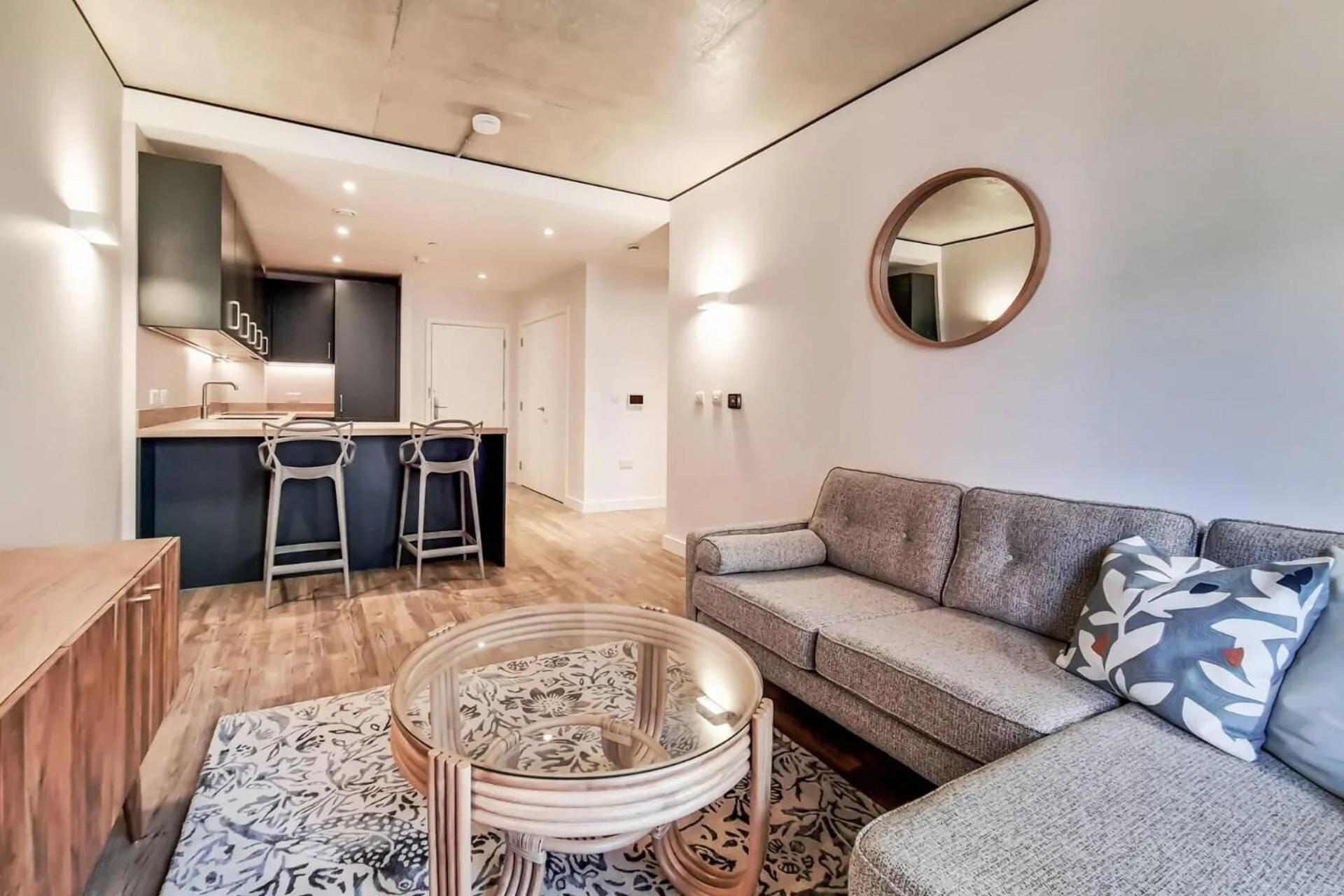 Botanical-Inspired Apartments At Repton Gardens Right In The Heart Of Wembley Park ロンドン エクステリア 写真