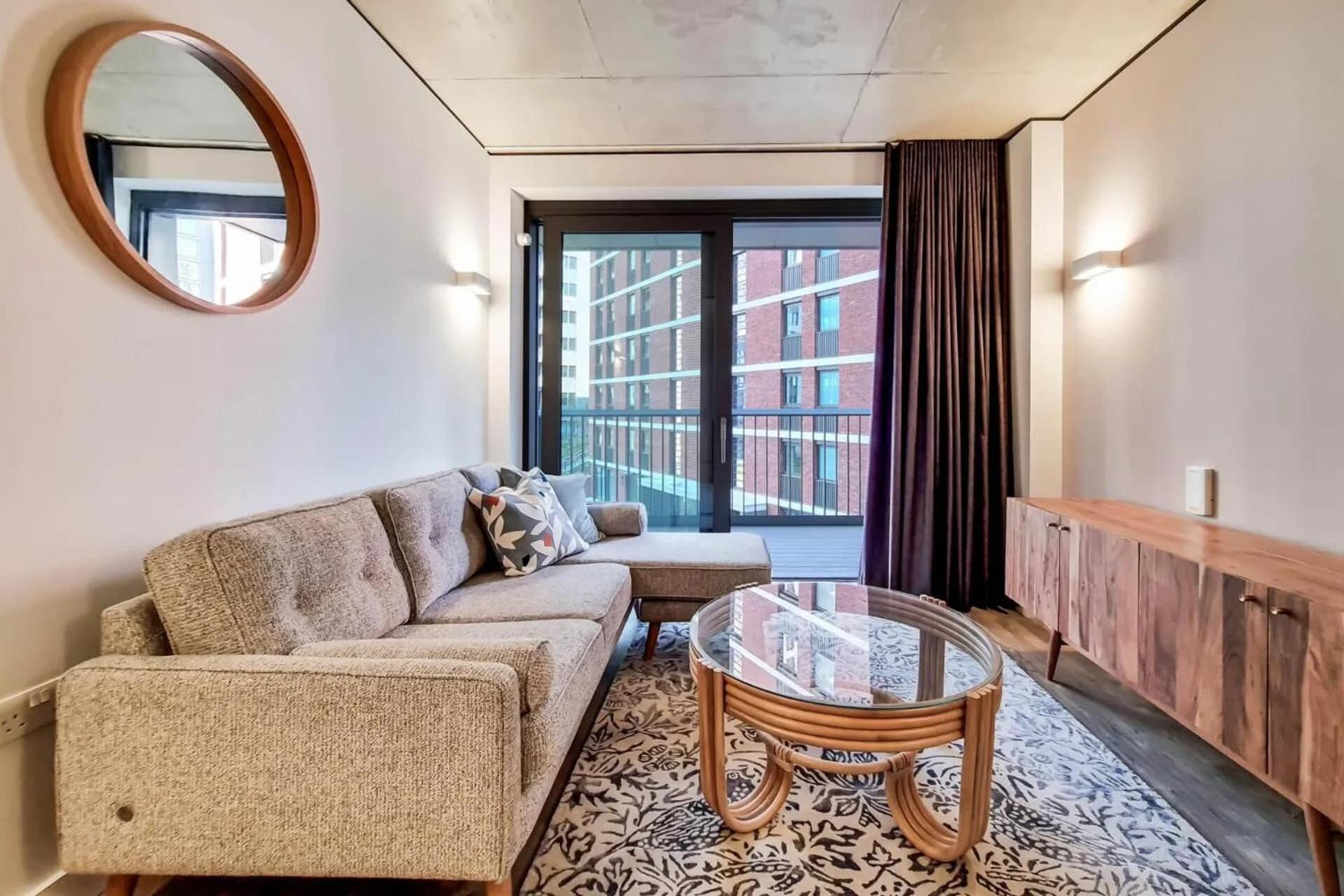 Botanical-Inspired Apartments At Repton Gardens Right In The Heart Of Wembley Park ロンドン エクステリア 写真